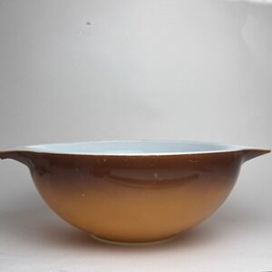 Pyrex 444 Old Orchard 4 quart Cinderella Nesting Bowl Brown Ombre Glass Ovenware